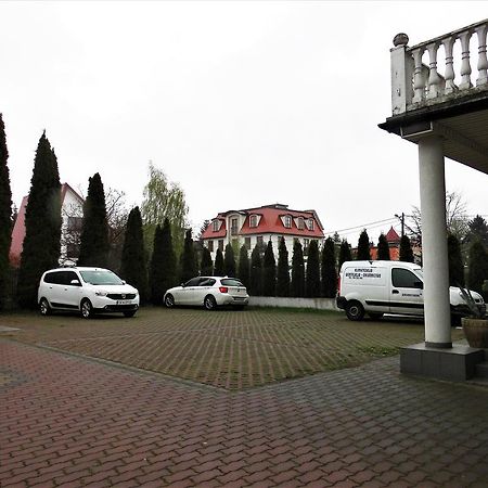 华沙 Rezydencja Parkowa酒店 外观 照片